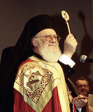 The Ecumenical Patriarch shows the key to the city